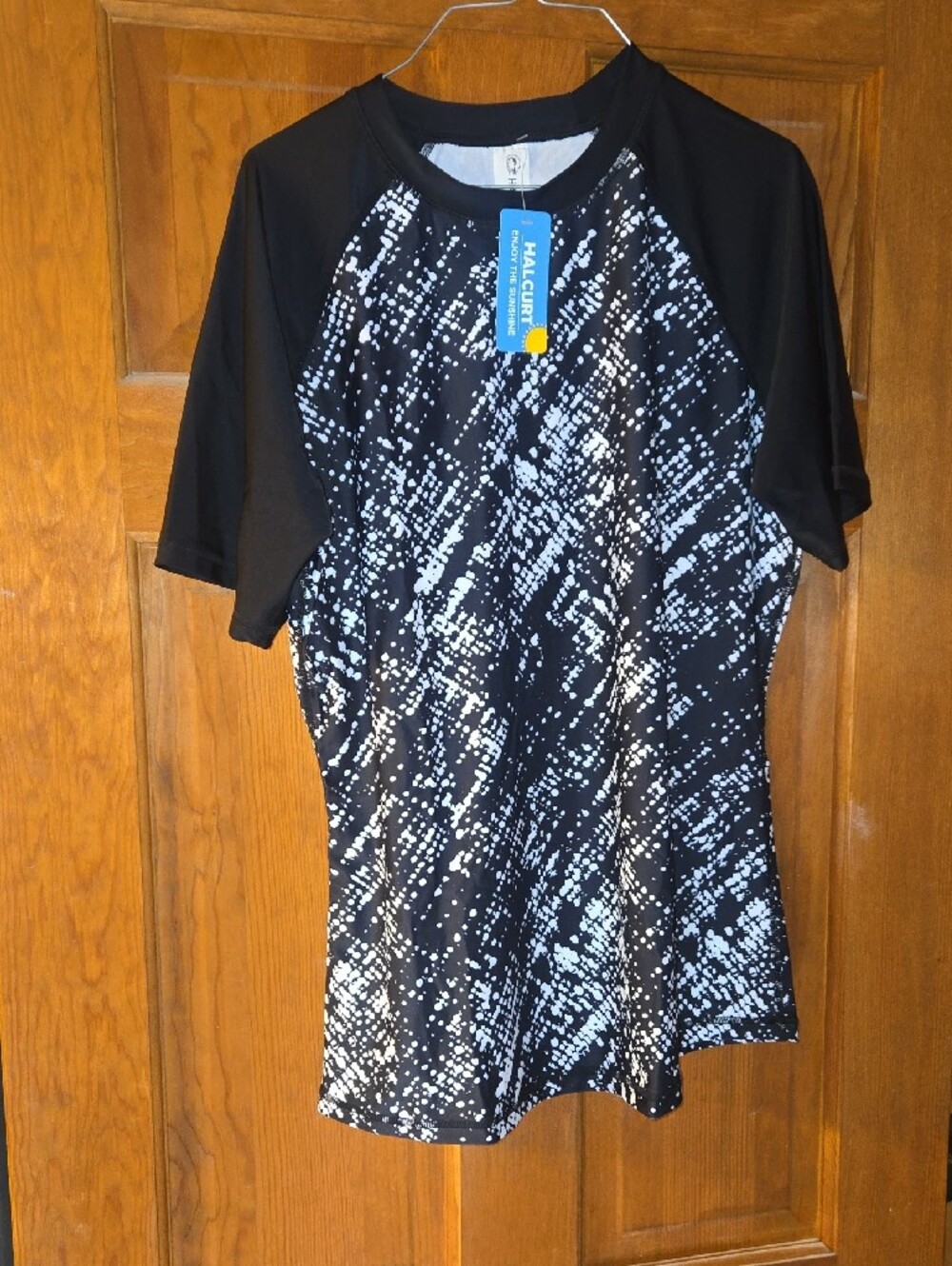 Halcurt 2 Piece Rash Guard - Picture 3 of 7